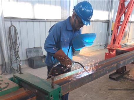 【奋力冲刺?勇创佳绩】冶建桂鸿分公司项目：奋战一线 全力冲刺